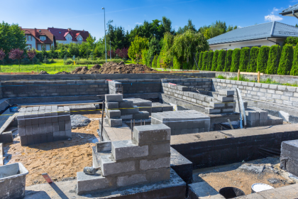 Blocos de concreto para alvenaria estrutural: critérios técnicos essenciais para evitar problemas futuros na obra.