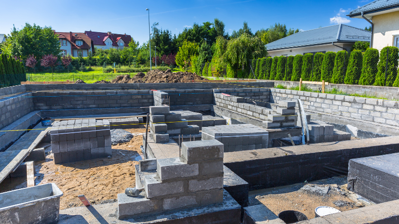 Blocos de concreto para alvenaria estrutural: critérios técnicos essenciais para evitar problemas futuros na obra.