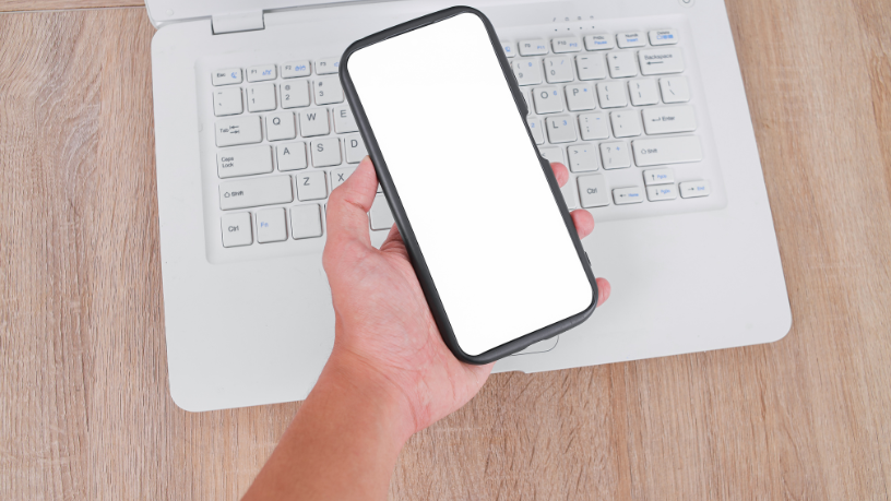 Tecnologia esquecida nos celulares ainda resiste em nichos estratégicos do mercado